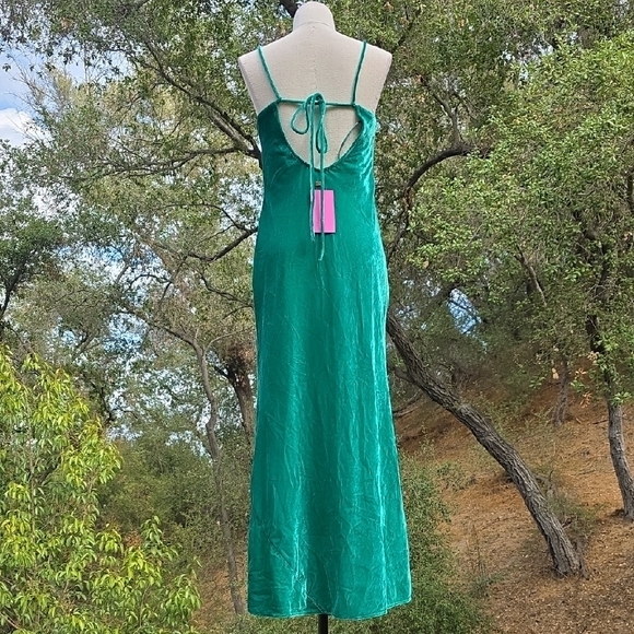 NWT RHODE JEMIMA VELVET SLIP STYLE MAXI DRESS IN EMERALD GREEN SIZE 6 - Picture 4 of 7